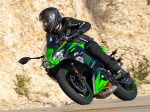 Kawasaki Ninja 650 Puzzle - Play Free Best Puzzle Online Game on JangoGames.com